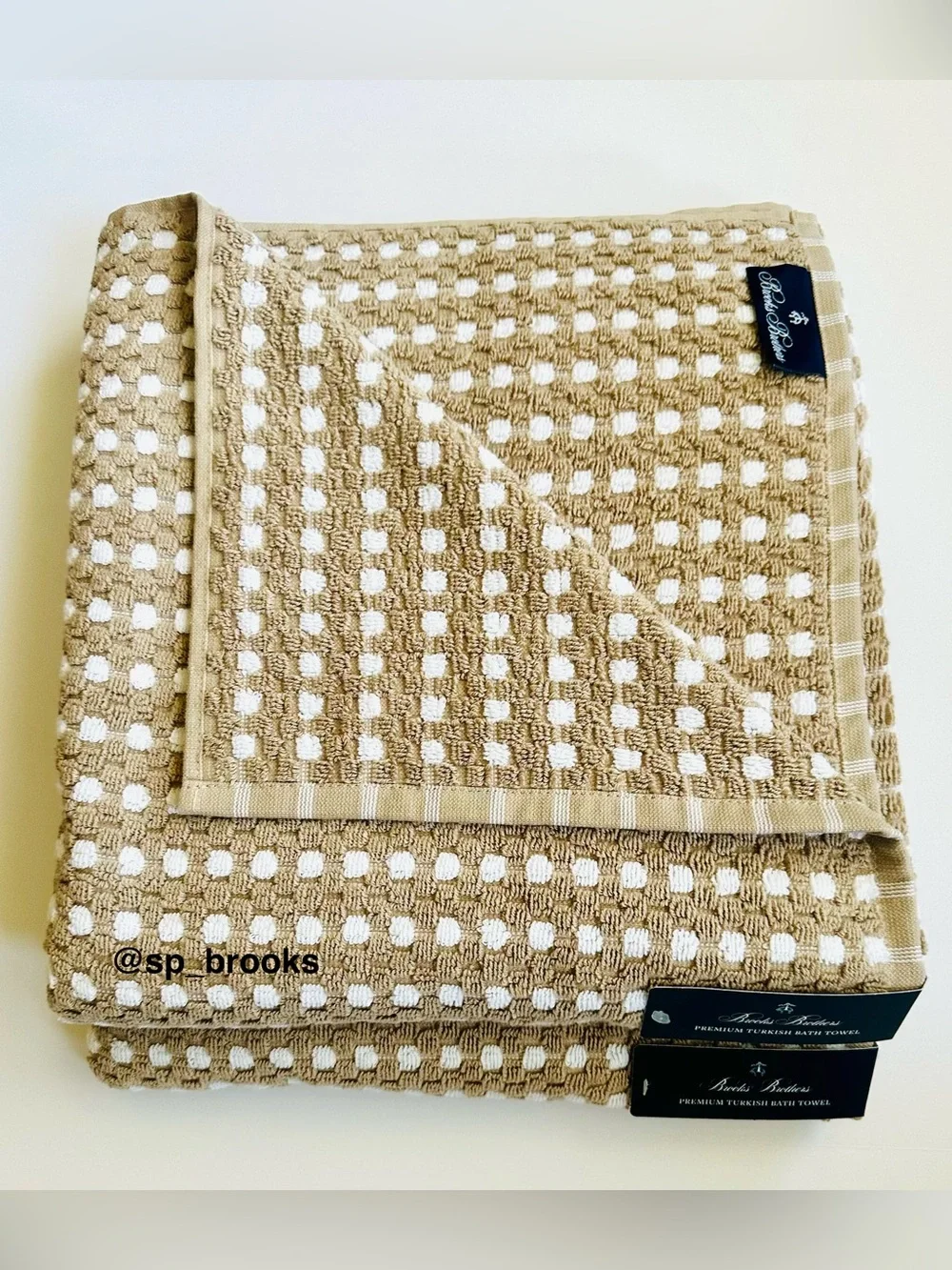 🎁2PC Brooks Brothers Premium Turkish Cotton Bath Towels -Waffle Tan and White
